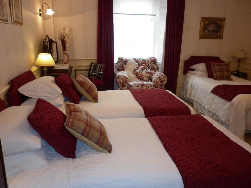 Comelybank Guesthouse Crieff Rum bild